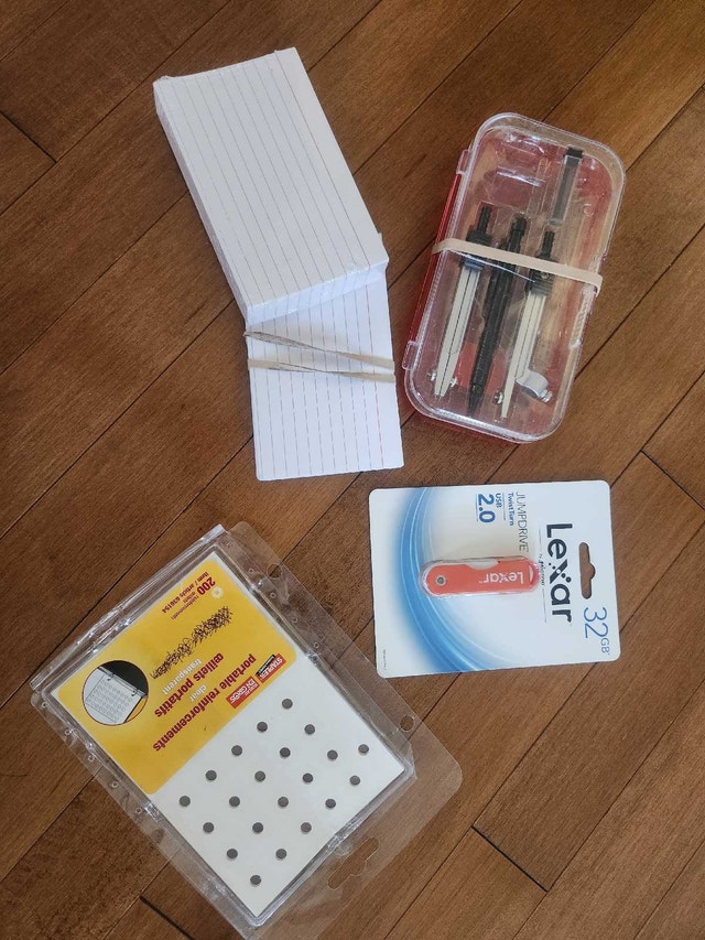 School Supplies Bundle - Lot 3 - photo 4