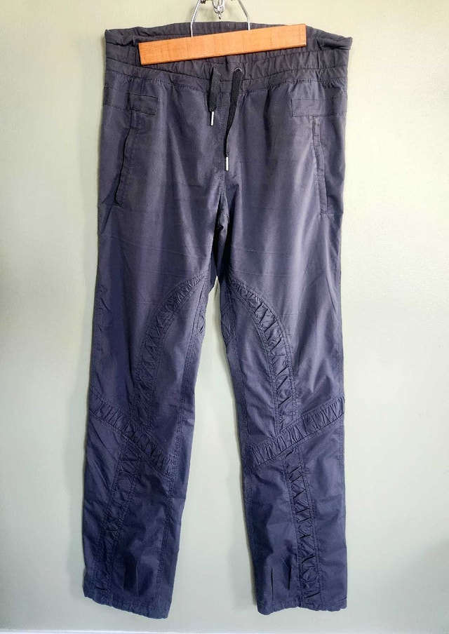 Lululemon Studio Pants, size 4
