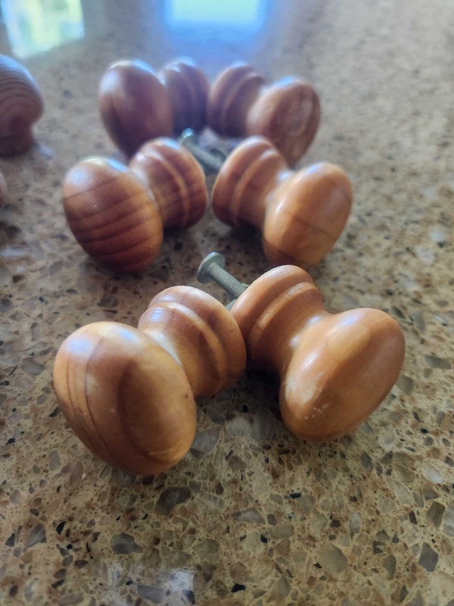 14 Wooden Drawer Knobs Lot - photo 2