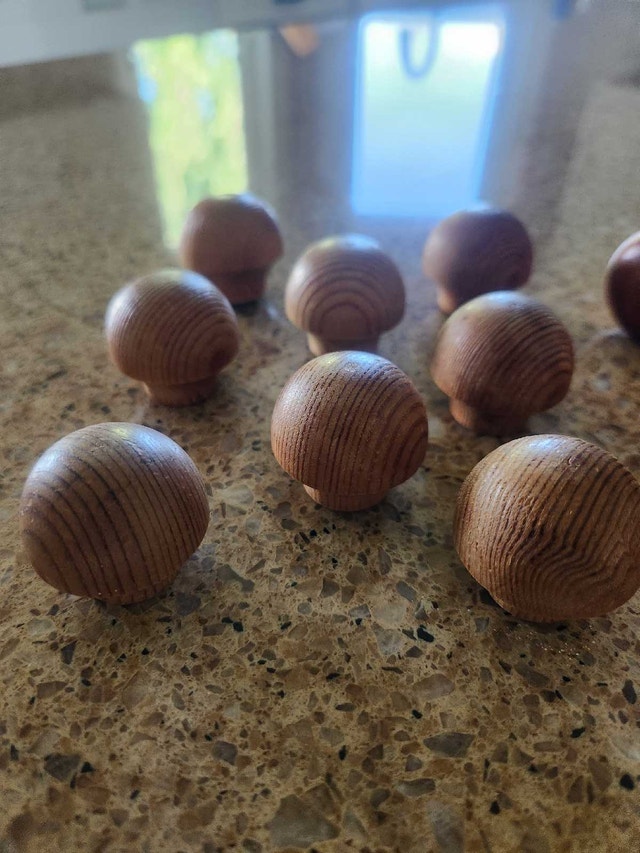 14 Wooden Drawer Knobs Lot - photo 3