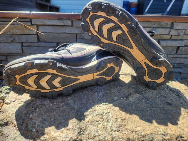 Women's Softball Cleats, size 8 - photo 4