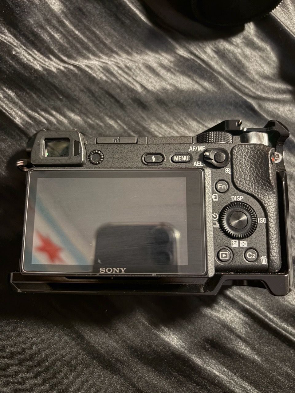a6300 Sony camera with batteries and lenses - photo 2