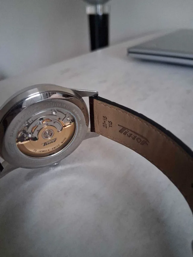 Tissot Visodate Automatic Men's Watch image indicator(5)