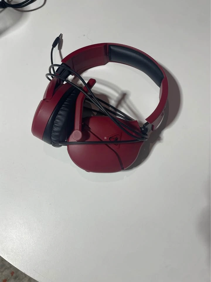 Turtle Beach and HyperX Headphones - photo 2