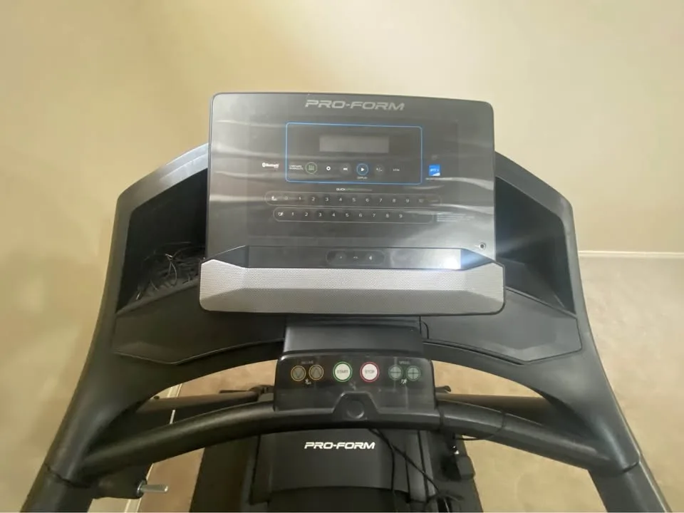 Pro- form Treadmill image indicator(3)