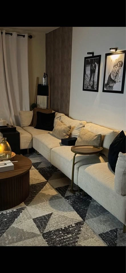 Cream Modular Sectional Sofa - photo 2
