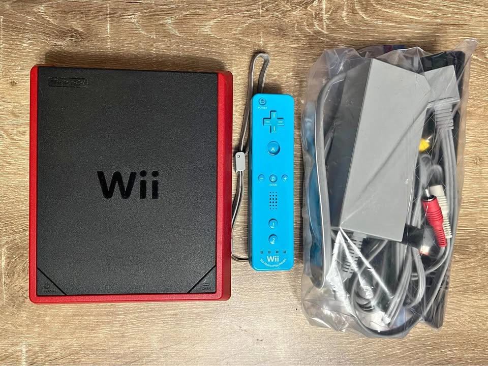 Wii Mini Red (working)