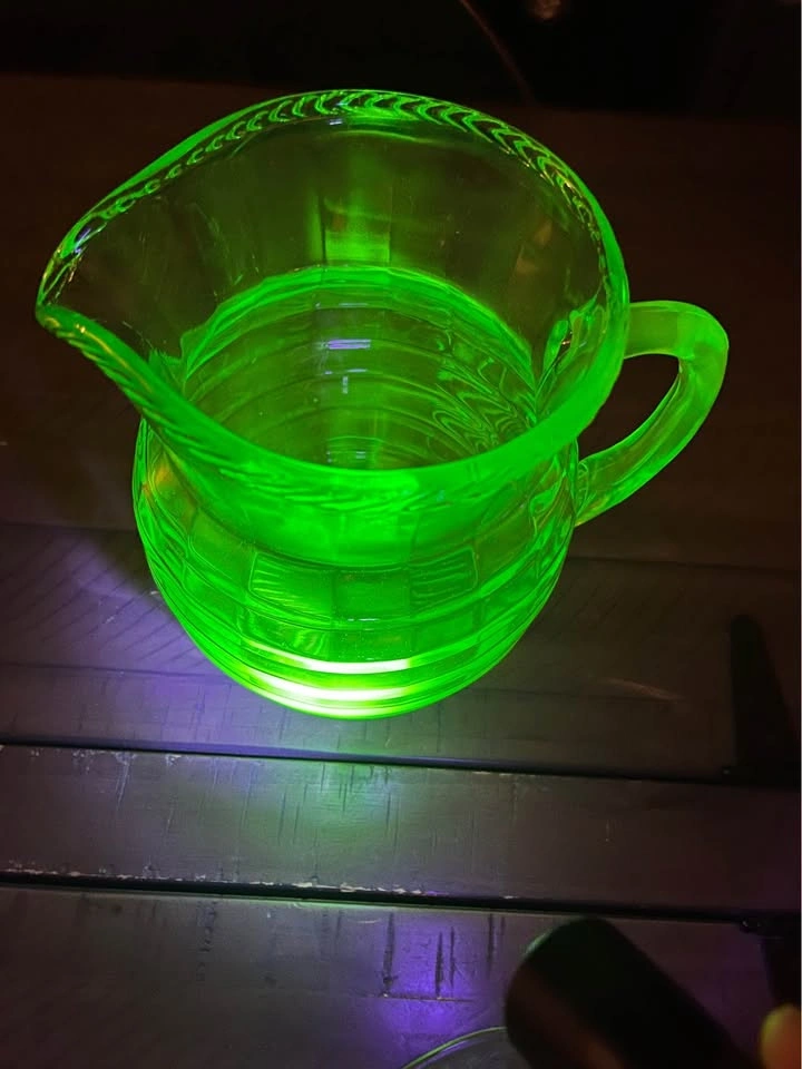 Vintage Uranium Glass Collection - photo 2