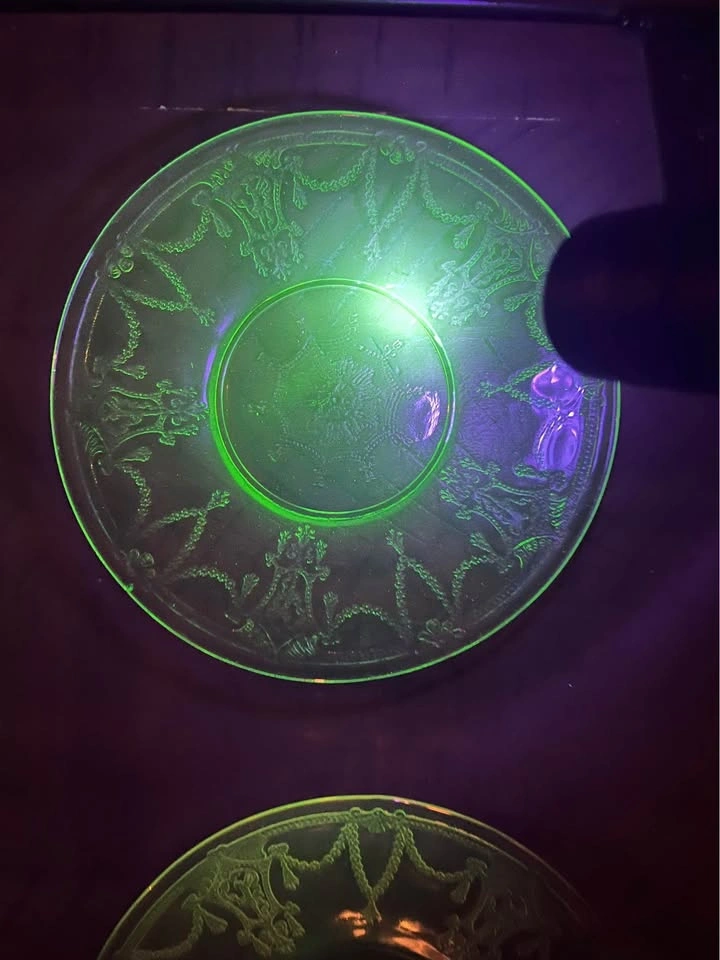 Vintage Uranium Glass Collection - photo 4