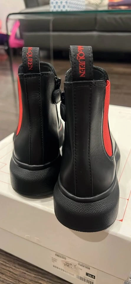 Alexander McQueen Chelsea Boots - photo 5
