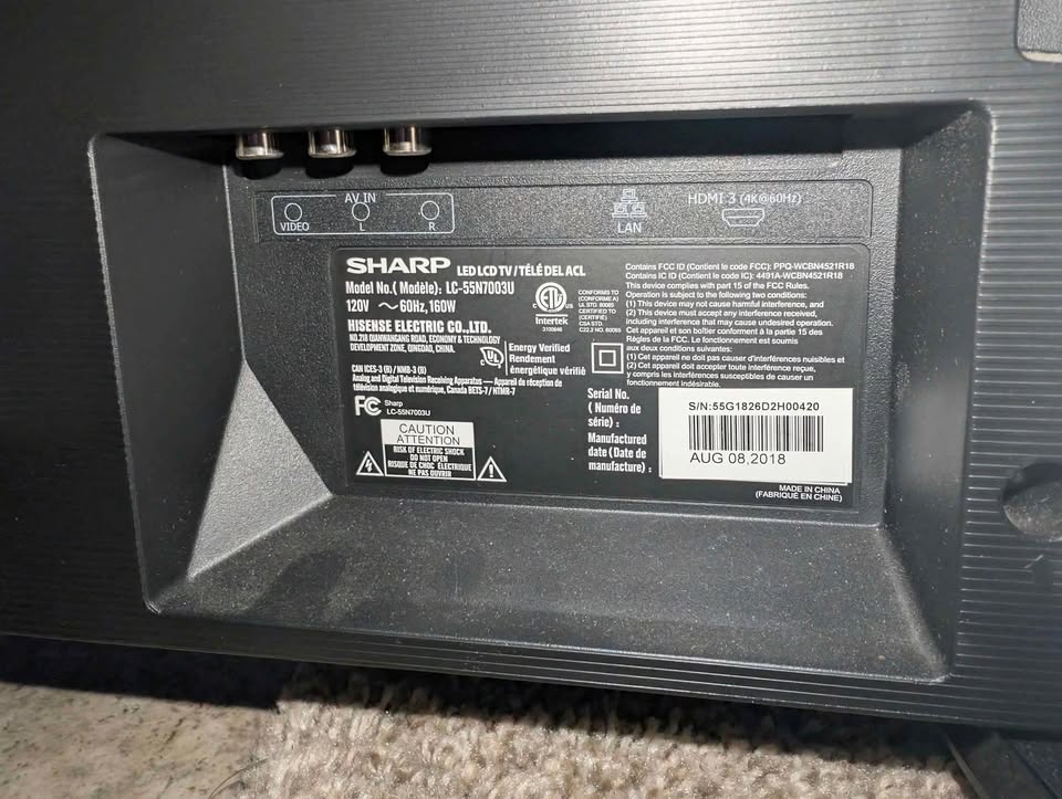 55" Sharp 4K TV - photo 3