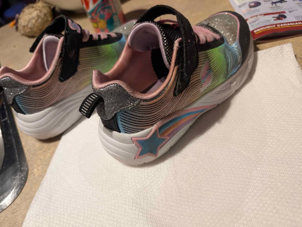 Girls size 1 shoes - photo 2