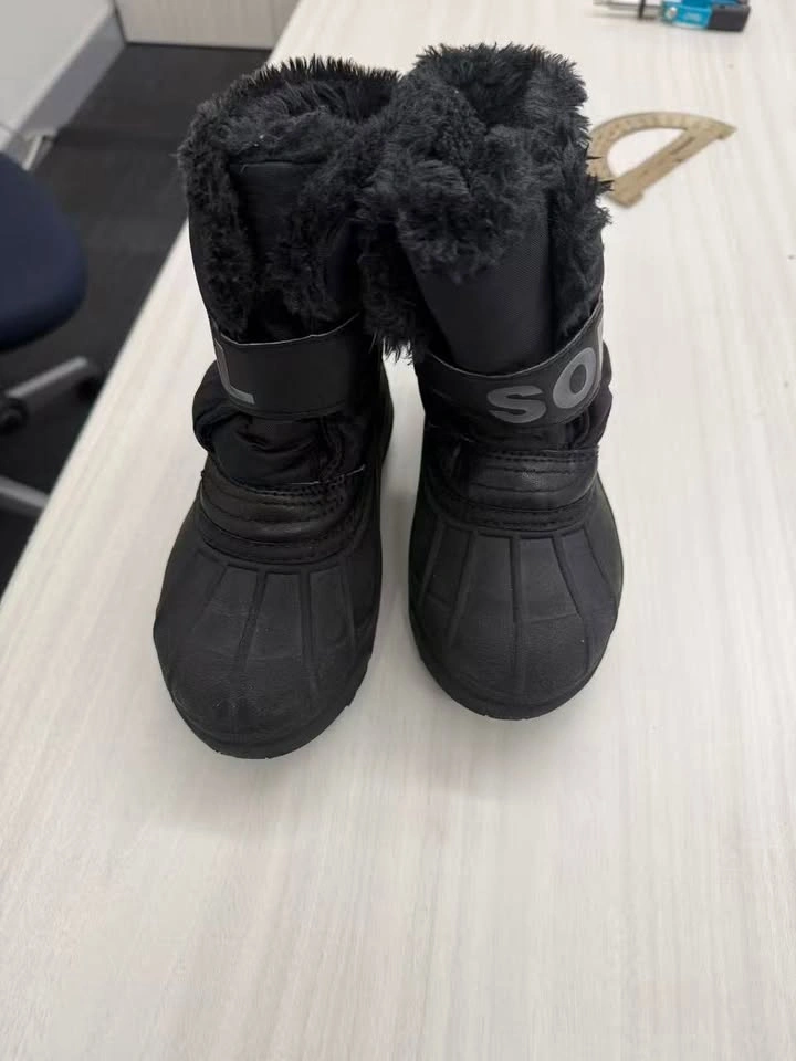 SOREL Kid Winter Boot SIZE 13 - photo 2