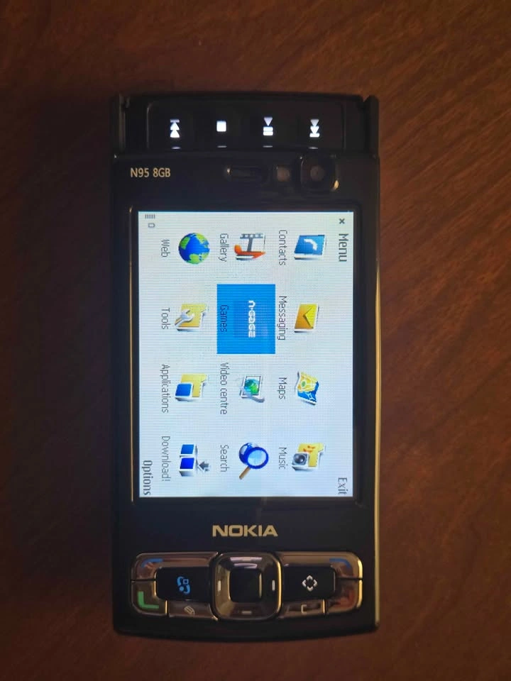 Nokia N95 8GB Version - photo 3