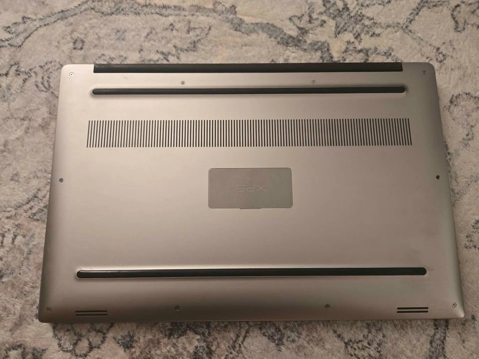 Dell XPS 15 9550 Laptop (for parts/working) - photo 2