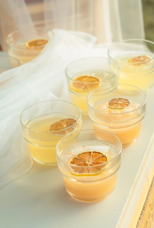 Cocktail/Water Glasses x 35