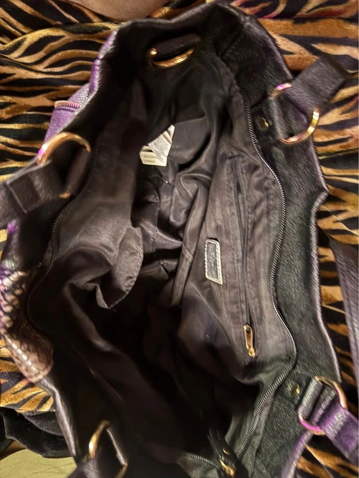 Black Faux-Leather Shoulder Tote with Snake-Print Accent - photo 3