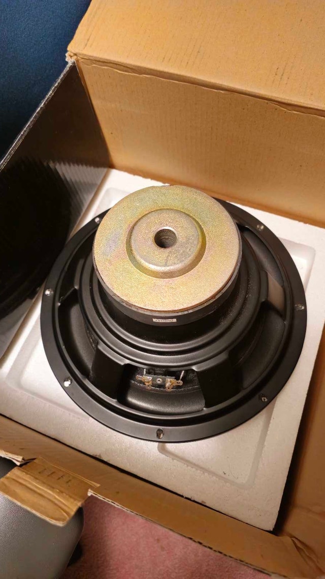 Audiobahn subwoofer 50 bucks 400 rms 800 peak - photo 2