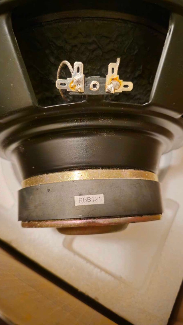 Audiobahn subwoofer 50 bucks 400 rms 800 peak - photo 3