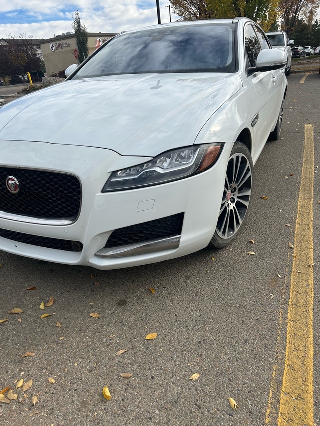 2016 Jaguar XF 3.0 - photo 4