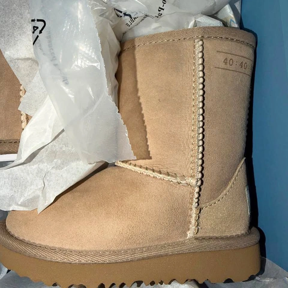 UGG T Classic II Sand Toddler 7 Boots