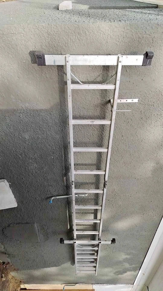 16 ft Aluminum Extension Ladder
