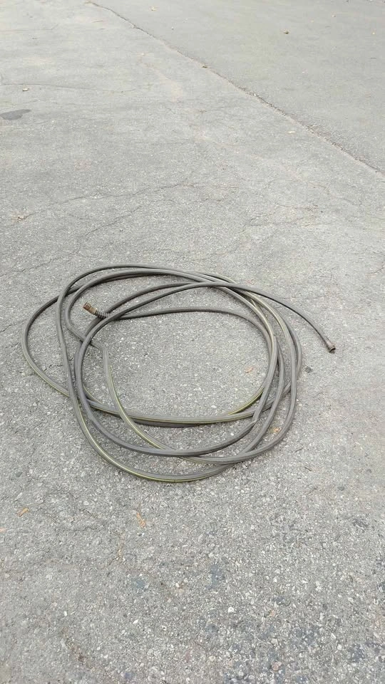 50ft Garden Hose plus spray attachments - photo 2