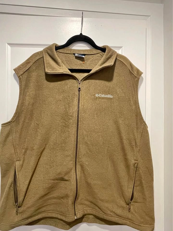 Columbia XXL Tan Fleece Vest