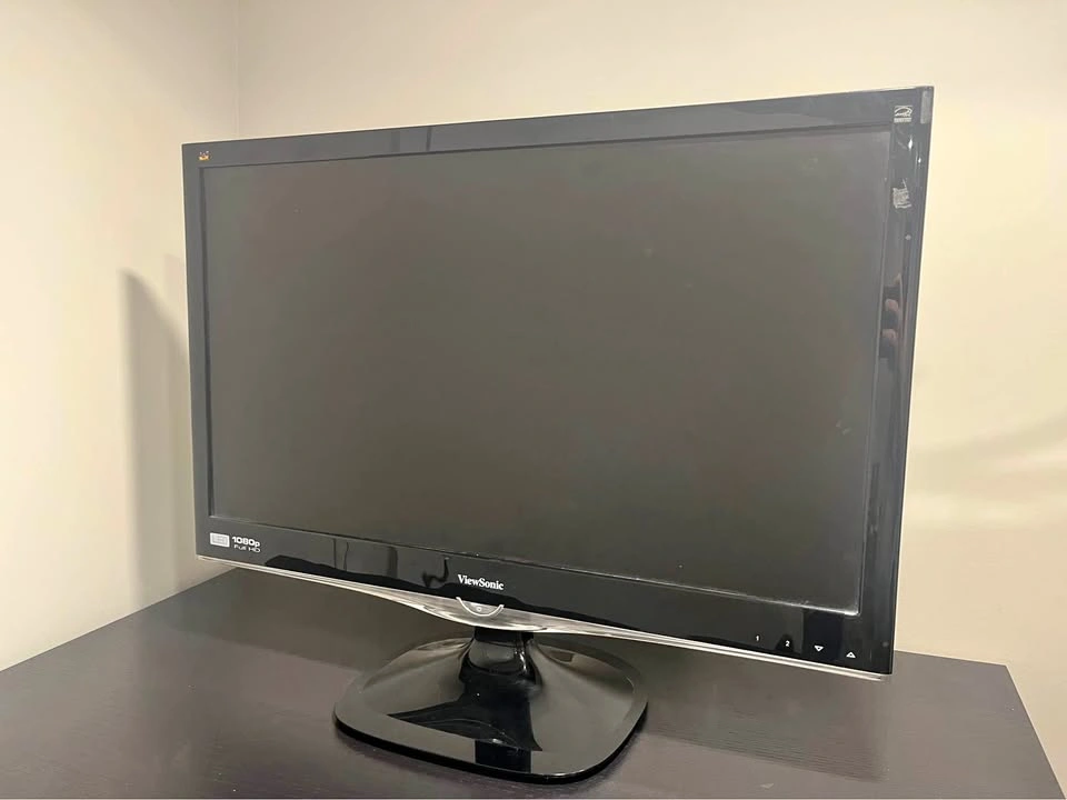 ViewSonic VX2450WM-LED 1080p Full HD monitor