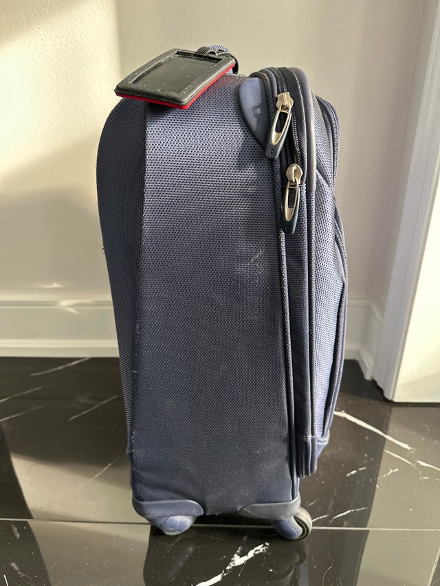 Samsonite rolling carry-on luggage - photo 4