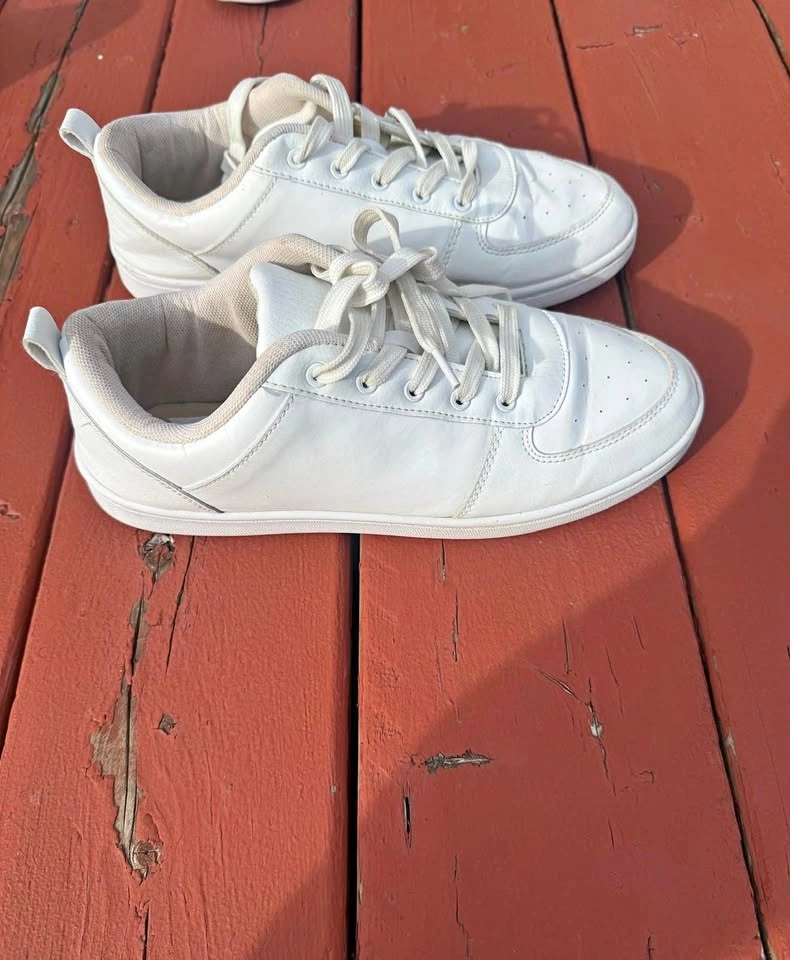 White Casual Sneakers – Clean Everyday Shoes