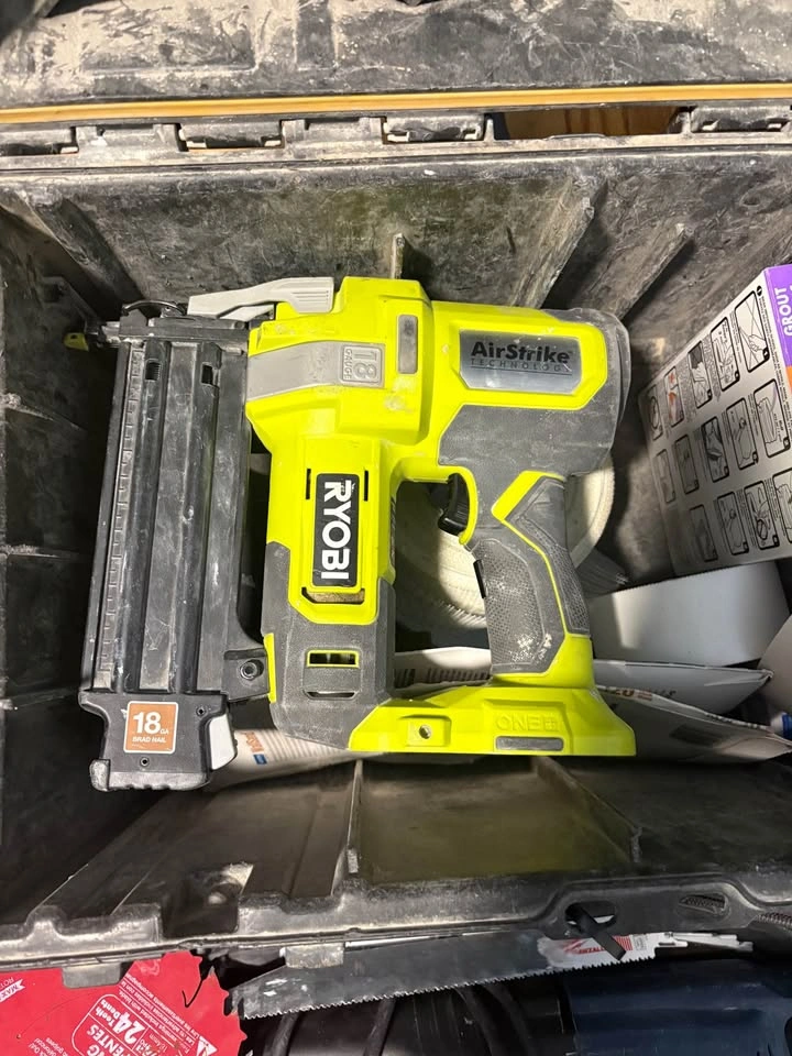 Ryobi, Makita, Milwaukee, and DeWalt Power Tool Lot - photo 2