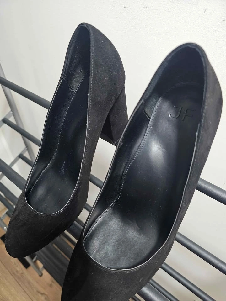 JF Black Suede Block Heel Pumps - photo 2