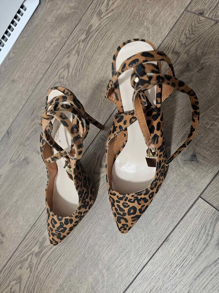 Shoedazzle Leopard Print Pointed Toe Ankle Strap Pumps - photo 2