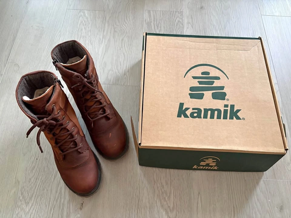 Kamik Rogue Mid Women’s Winter Boots – Cognac – Size 8.5