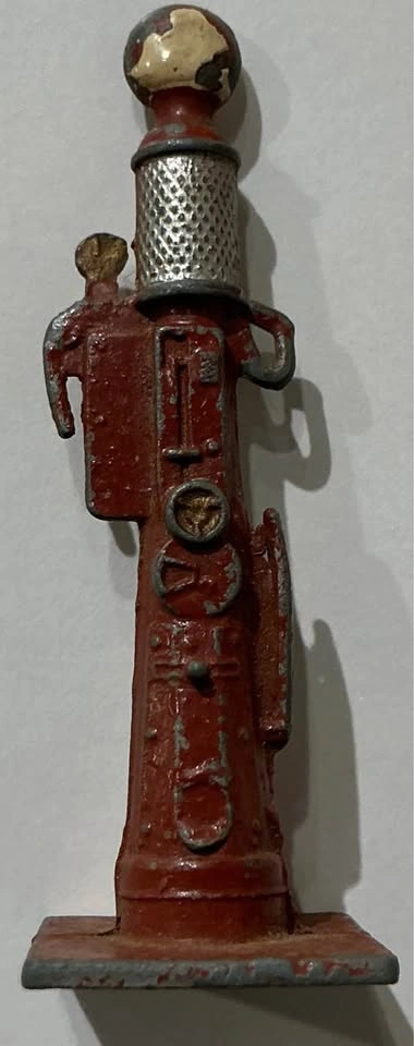 Vintage 1950’s Dinky Toys No.49 Petrol Pump by Meccano Ltd - photo 2