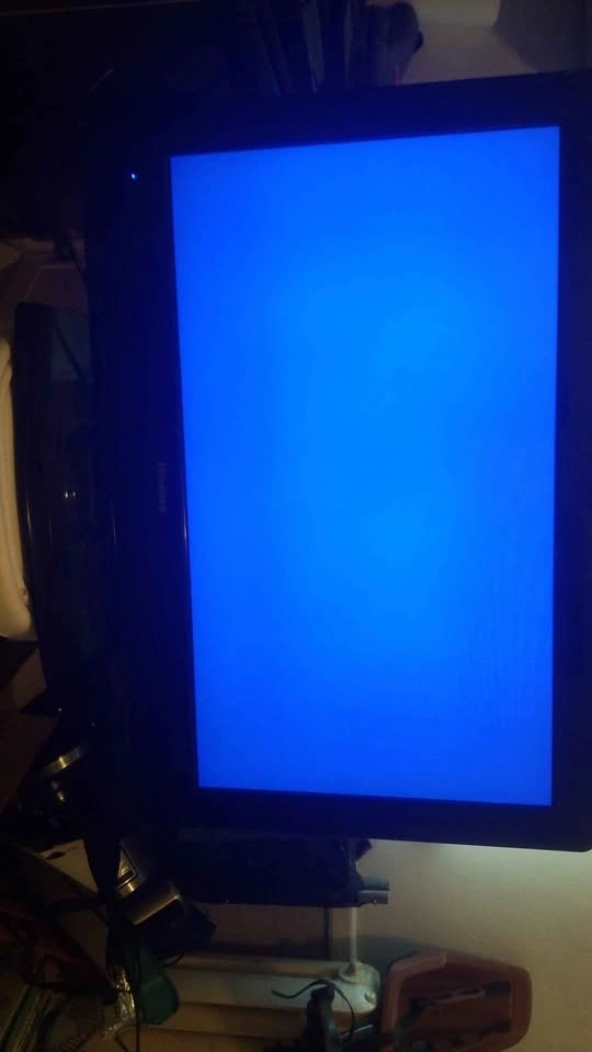 Hisense LCD TV LCD32W57KCA - photo 2