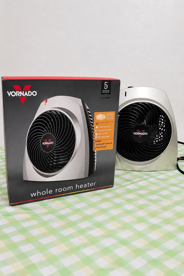 Vornado Whole Room Heater – Excellent Condition – $50 - photo 3