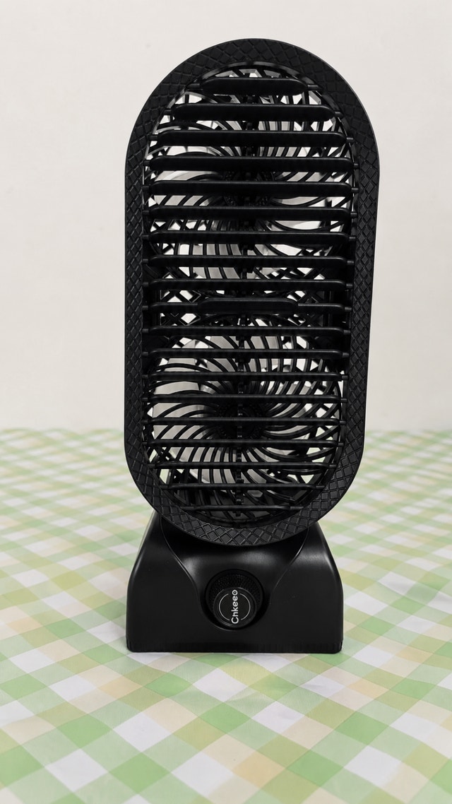 Cnkeeo Portable Rechargeable Dual-Blade Desk Tower Fan