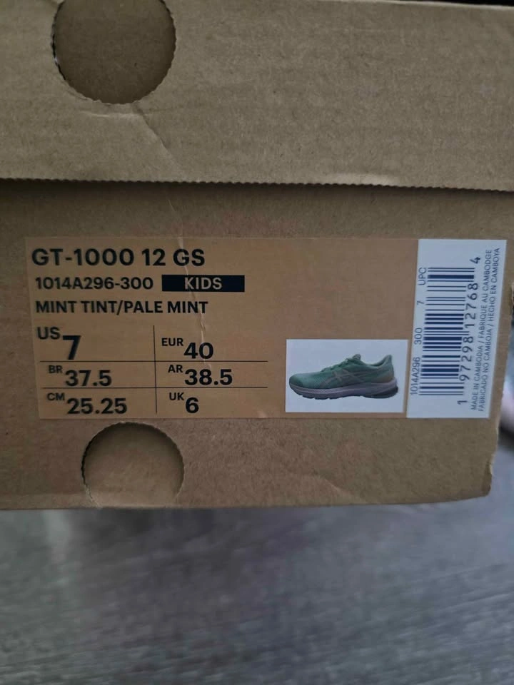New ASICS shoe US 7 - photo 5