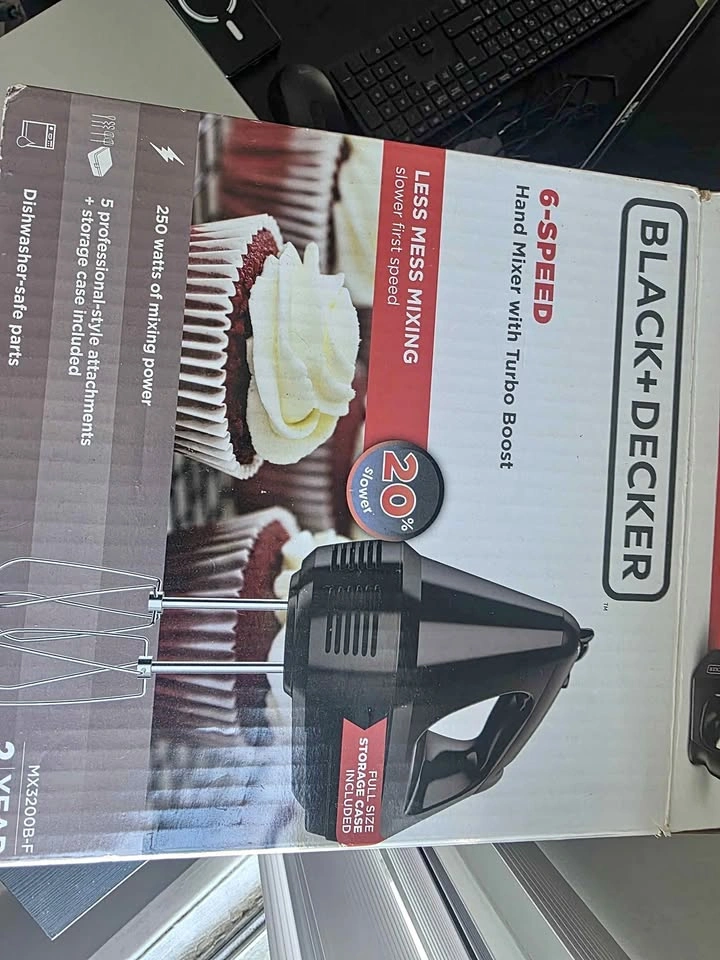 Hand mixer
