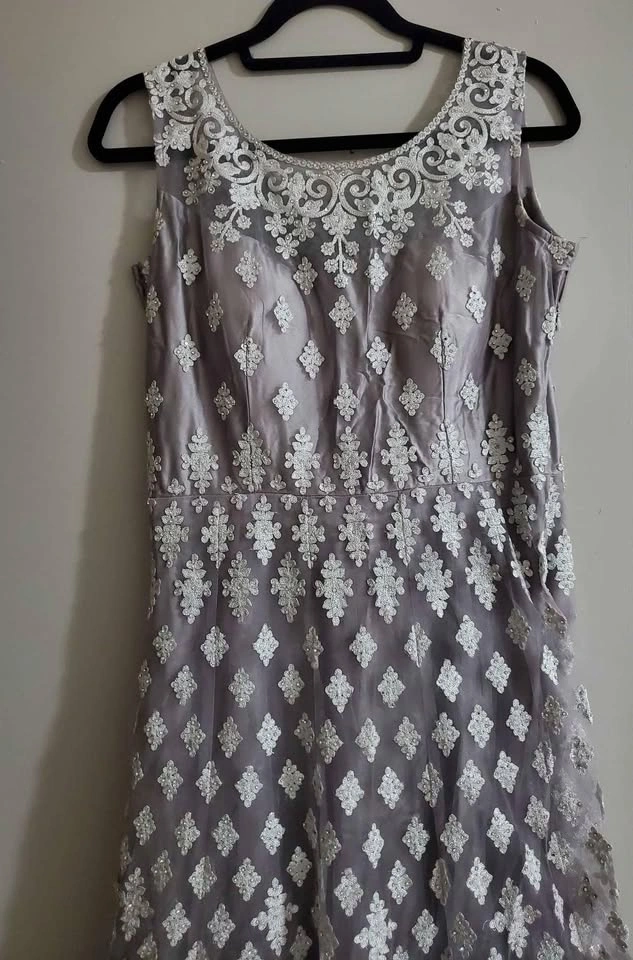 Dress/ wedding dress/ gown with jewelry - photo 3
