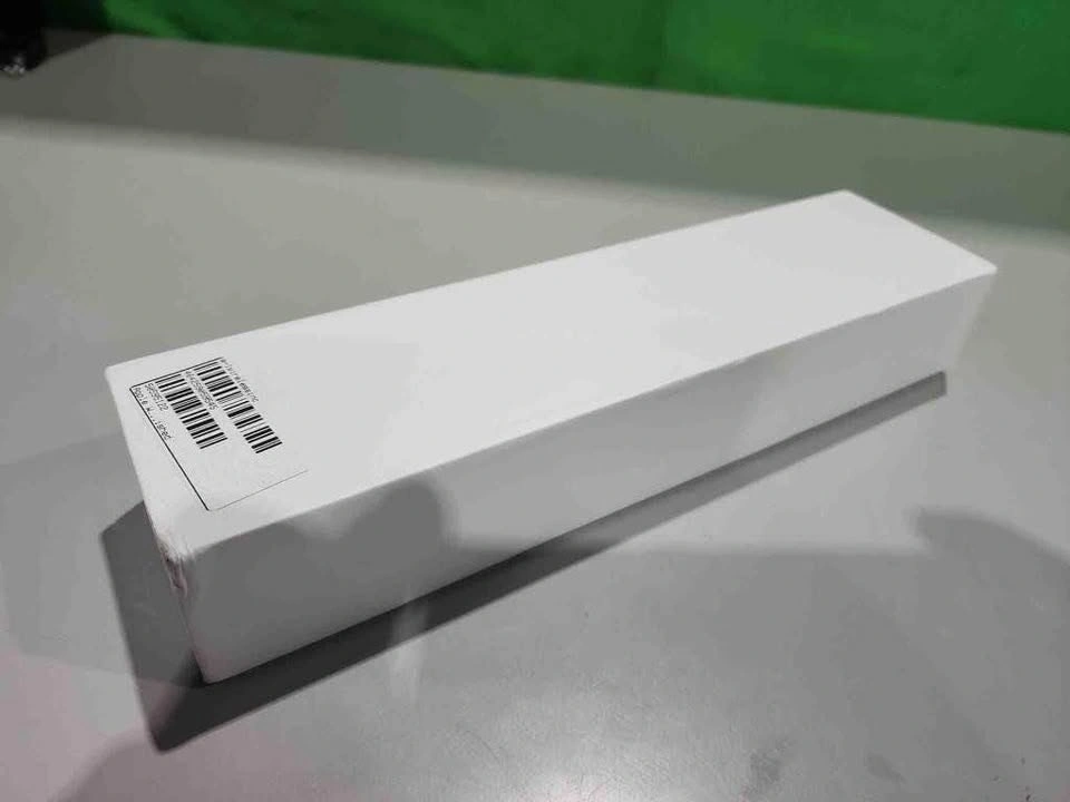 Like New Apple Watch Series 5 [GPS, 44mm] Aluminum - photo 3