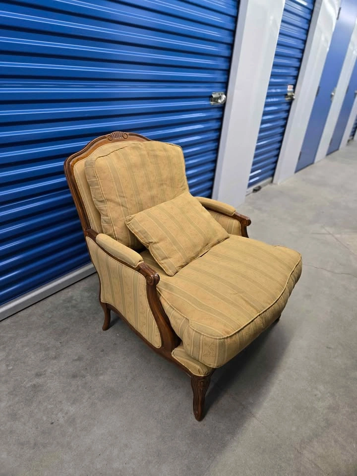 FREE Camelback Sofa and French Provincial Armchair - photo 3