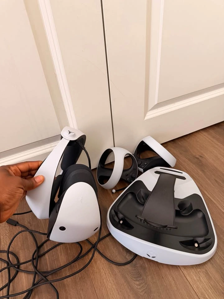 Sony PlayStation VR2 - photo 2
