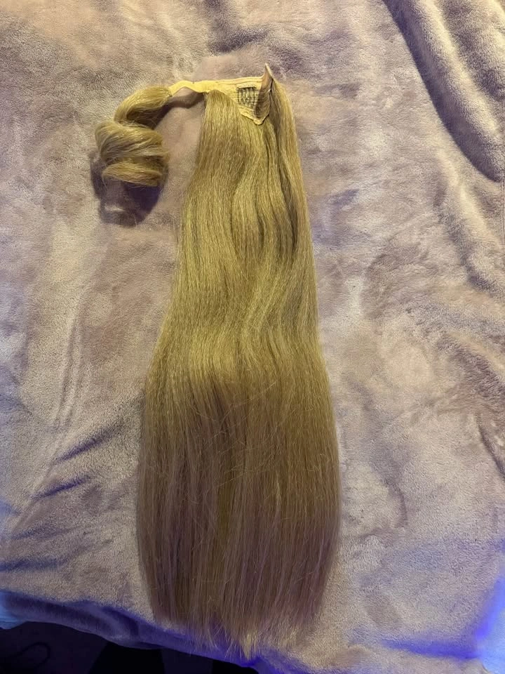 INH - Insert Name Here Blonde Ponytail Hair Extension - photo 2