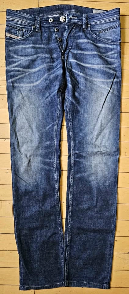 Diesel Belther Regular Slim-Tapered Stretch Jeans - Size W30 L32