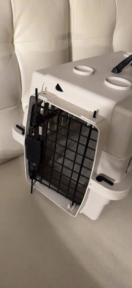 Light Beige Pet Carrier - photo 2