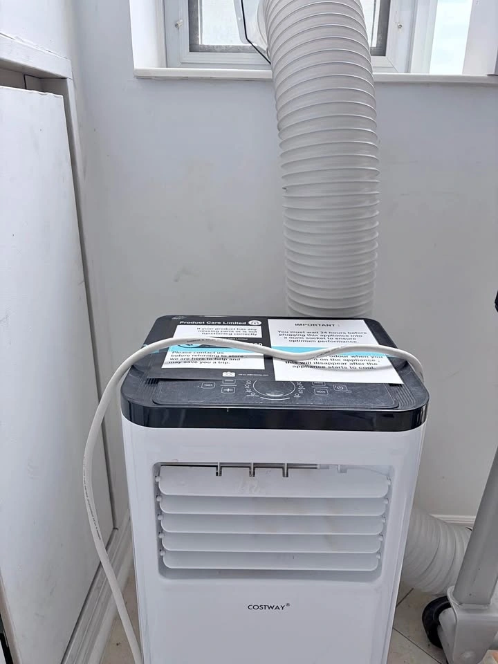 COSTWAY 10,000 BTU Portable Air Conditioner – Like New