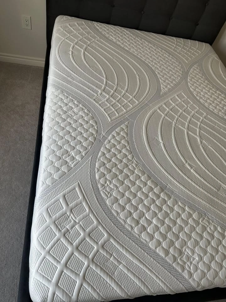 Novaform ComfortGrande Plus Advanced 14" Queen Mattress - photo 2